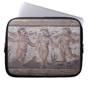 Capa Para Notebook Putti três de dança acompanhado de um jogo