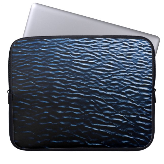 CAPA PARA NOTEBOOK RAIVA DE ÁGUA (Frente)