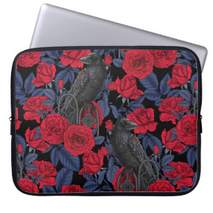 Capa Para Notebook Ravens e rosas com folhas azuis escuras