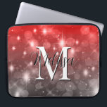 Capa Para Notebook Red & Cinza Bokeh Modern Monogramle Sparkle<br><div class="desc">Esta bolsa de laptop tem um fundo de brilho vermelho e cinza. Simples e contemporâneo. Preencha-o com um monograma personalizado e nome. Criado pela imprensa simplesmente de farmácia.</div>