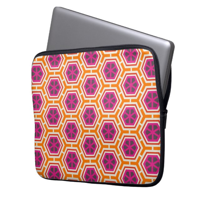 Capa Para Notebook Retro Pink and Orange Modern Geometric Pattern (Frente Esquerda)