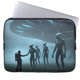 Capa Para Notebook Reunião com aliens.