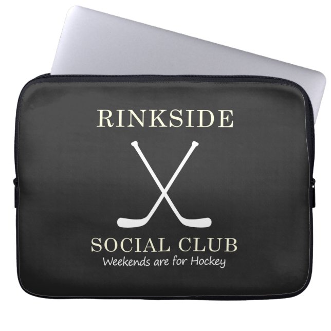 Capa Para Notebook Rinkside Social Club: Finais de semana para a Mãe  (Frente)