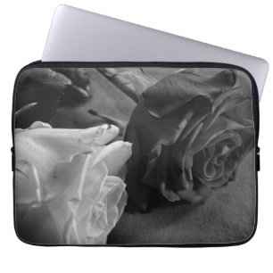 Capa Para Notebook Rosa preto e branco, foto de B&W