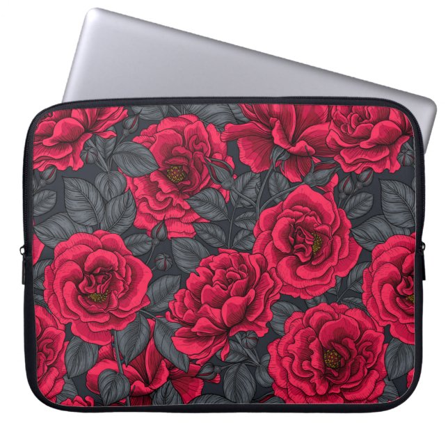 Capa Para Notebook Rosas vermelhas com folhas de cinza em preto (Frente)