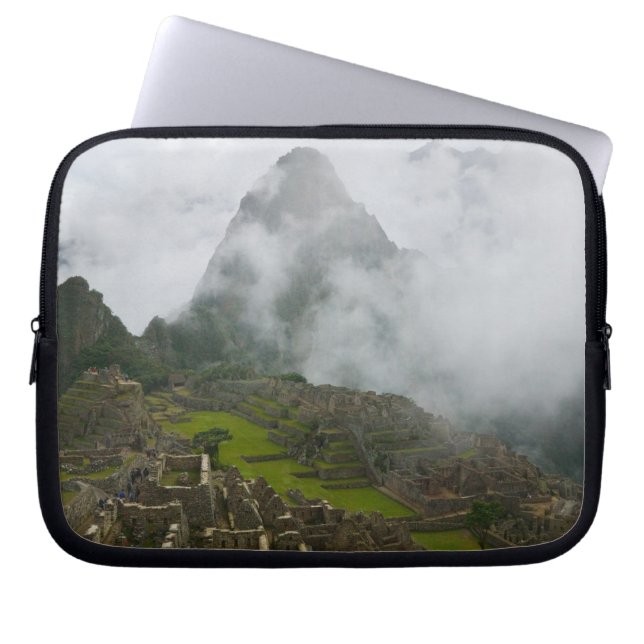 Capa Para Notebook Ruínas antigas de Machu Picchu com os Andes (Frente)