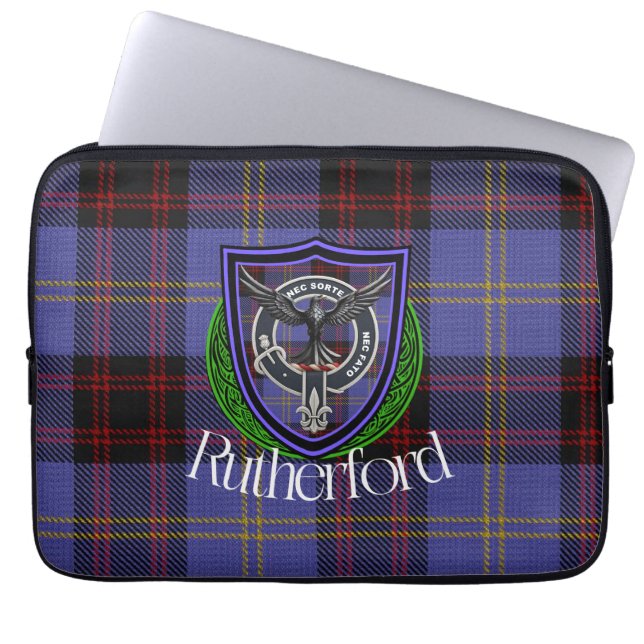 Capa Para Notebook Rutherford Scottish Clan Tartan and Crest  (Frente)