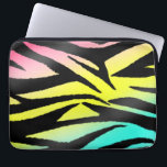 Capa Para Notebook Saco de néon dos eletrônicos da zebra<br><div class="desc">Um saco dos eletrônicos que caracteriza um airbrush 80s inspirou o design de néon do impressão da zebra.</div>