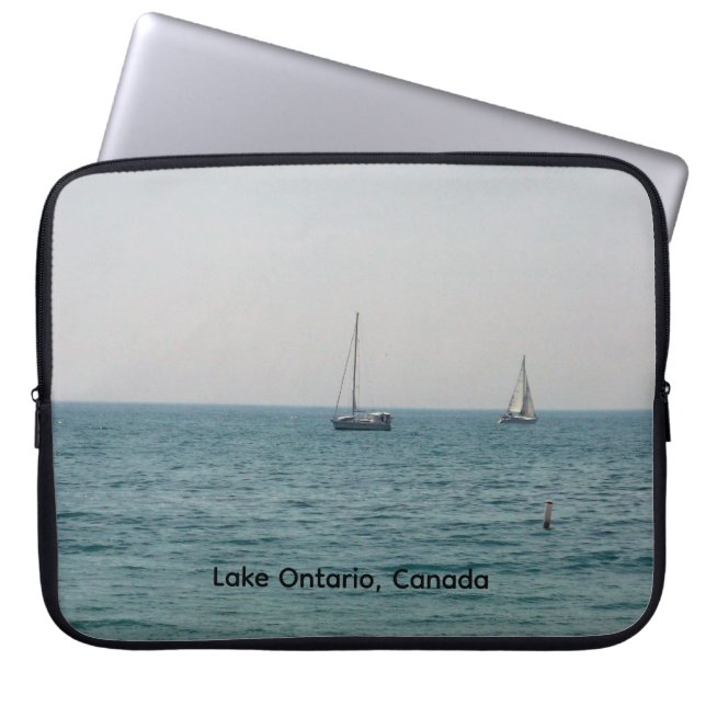 Capa Para Notebook Sailboats on Lake Ontario, Canada laptop sleeve (Frente)