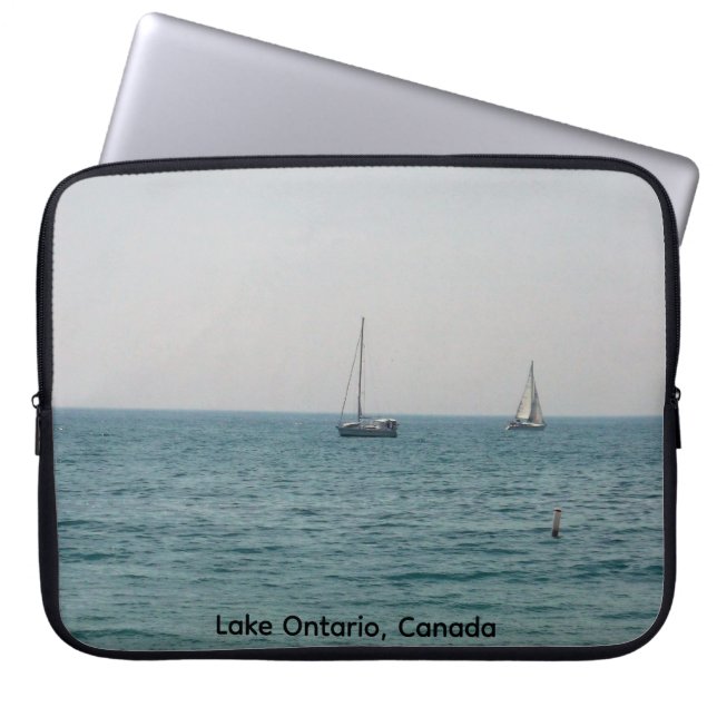 Capa Para Notebook Sailboats on Lake Ontario Laptop sleeve (Frente)