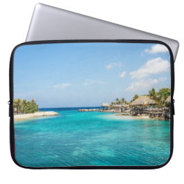 Capa Para Notebook Scenic Tropical Beach with Thatched Huts Photo