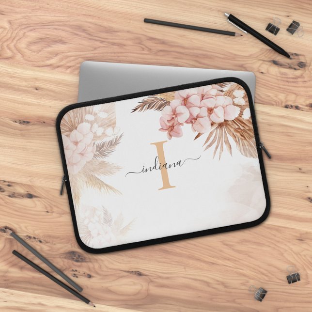 Capa Para Notebook Script de Nome Inicial do Monograma de Grass Grass (Monogram Pampas Grass Script Initial Watercolor Laptop Sleeve)