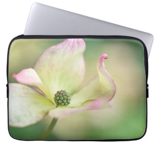 Capa Para Notebook Senhorita Satomi' de Kousa do Cornus da flor do