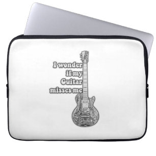 Capa Para Notebook Será que meu violão me sente falta? Preto & Branco