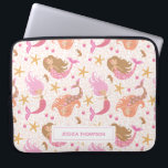 Capa Para Notebook Sereia rosa-branca personalizada<br><div class="desc">Uma bela sereia rosa decora esta bolsa de laptop. Personalize-o com o seu nome. Faz um presente divertido para uma garota. Projetado para você pelo Blackberry Boulevard.</div>