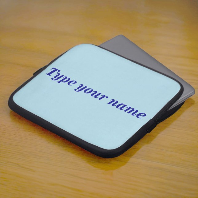 Capa Para Notebook Seu Nome na Capinha de Laptop Azul Claro (Light blue laptop sleeve with your name)