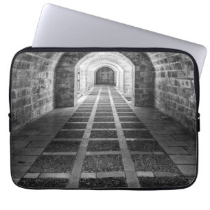 Capa Para Notebook Simetria em preto e branco