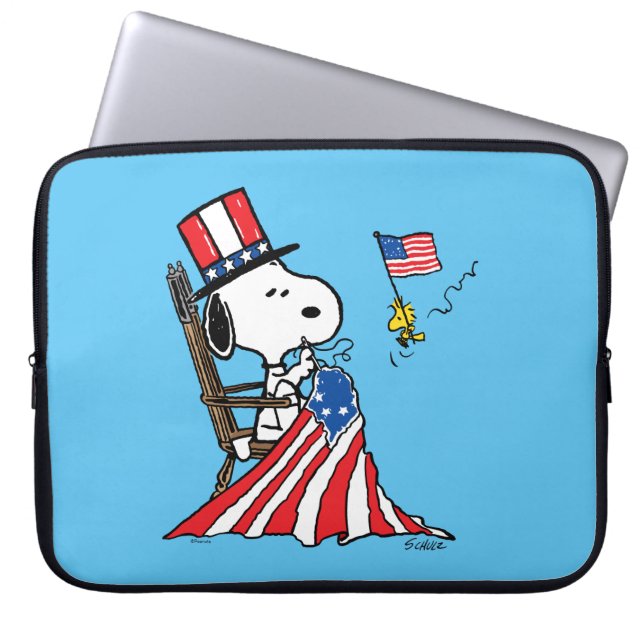 Capa Para Notebook Snoopy Sewing 4 de julho Flag (Frente)