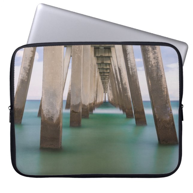 Capa Para Notebook Sob Navarre Beach Pierr (Frente)