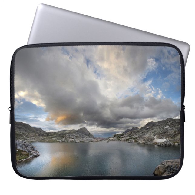 Capa Para Notebook Sol no Lago Médio Nydiver - Serra (Frente)