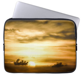 Capa Para Notebook Sol No Oceano Pacífico