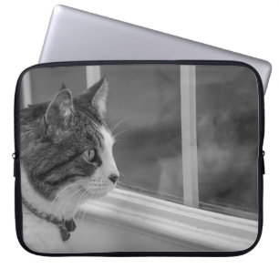 Capa Para Notebook Sonhando com um Clima Mais Quente em Preto e Branc