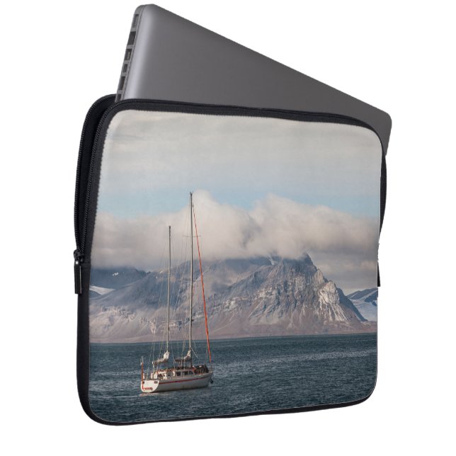 Capa Para Notebook Spitsbergen Svalbard Sailboat (Frente Esquerda)