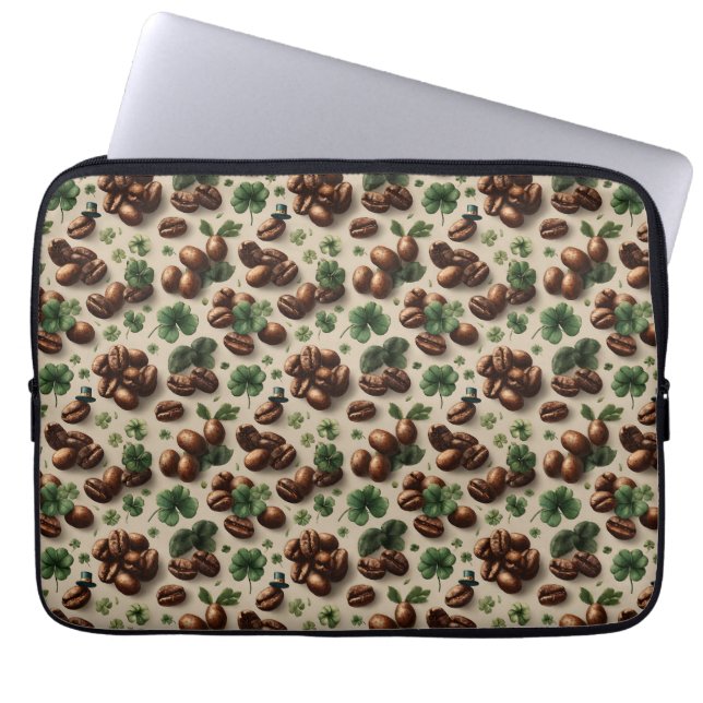 Capa Para Notebook St. Patrick’s Day Coffee & Shamrock Pattern (Frente)