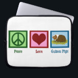 Capa Para Notebook Suíno-guincho<br><div class="desc">Pigs de Paz e Amor. Um bonito sinal de paz,  coração,  e um belo animal de estimação.</div>