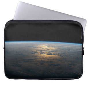 Capa Para Notebook Sunglint Beams De Um Pacífico Sul Parcialmente Nub