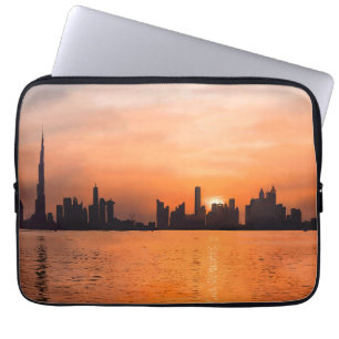 Capa Para Notebook Sunset sobre uma cidade litorânea - aquarela