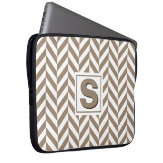 Capa Para Notebook Tan White Herringbone Monograma