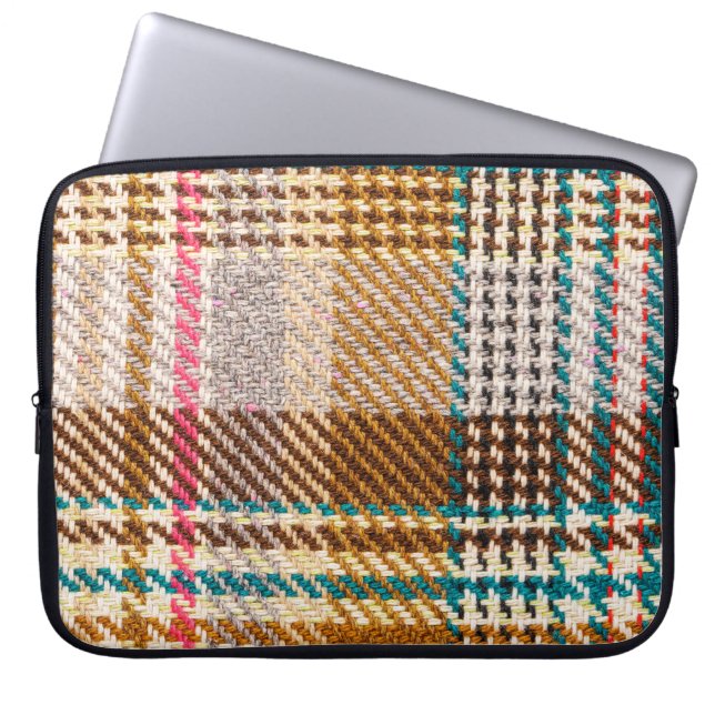 Capa Para Notebook Tecido marrom, lã escocesa. (Frente)