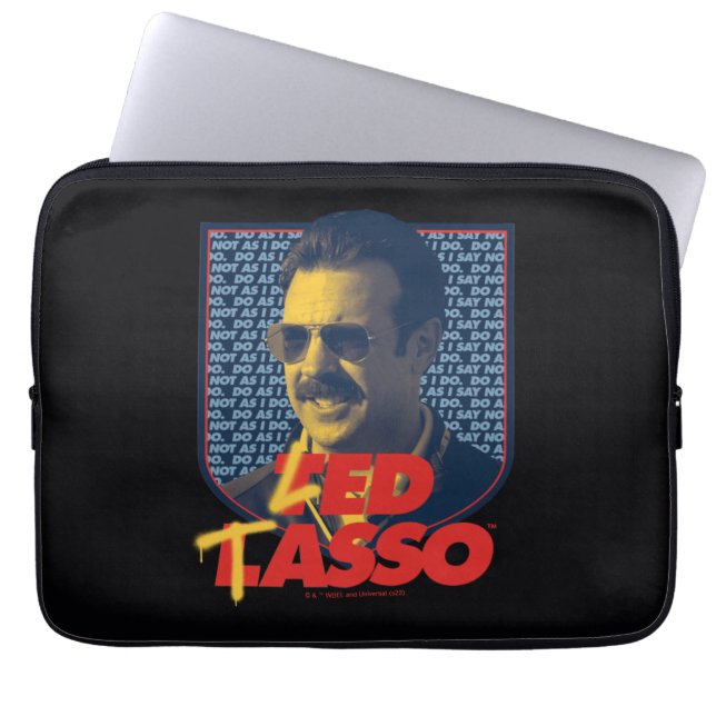 Capa Para Notebook Ted Lasso | Crachá de Laço Led (Frente)