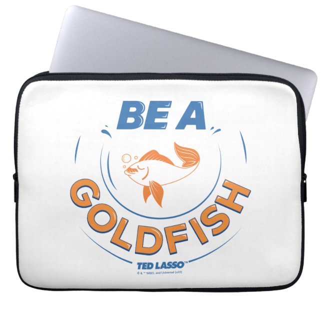 Capa Para Notebook Ted Lasso | Ser Um Peixe Goldfish (Frente)
