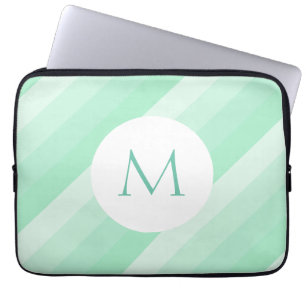 Capa Para Notebook Tendência de Monograma Moderno com Modelo com Fai