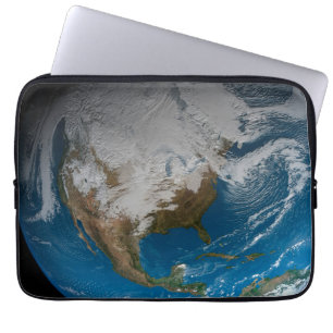 Capa Para Notebook Terra Inteira Com Nuvens Simuladas Sobre A América