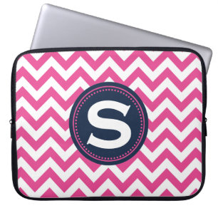 Capa Para Notebook Teste padrão branco fúcsia de Chevron do monogra