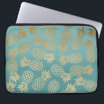 Capa Para Notebook teste padrão tropical do abacaxi do ouro elegante<br><div class="desc">Teste padrão na moda e à moda do abacaxi do ouro do falso. Você pode personalizar a cor do fundo.</div>