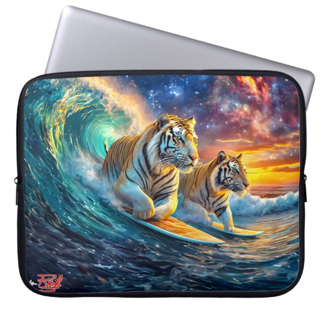 Capa Para Notebook Tigers Surfing Space Design por Rich AMeN Gill (Frente)