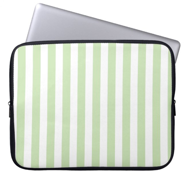 Capa Para Notebook Tiras doces brancas e verdes claras (Frente)