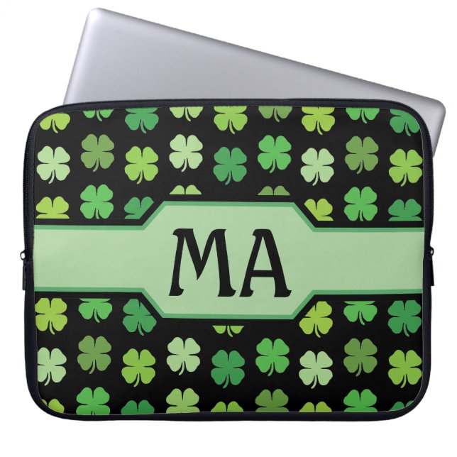 Capa Para Notebook Trevos Verdes com Monograma Inicial  (Frente)