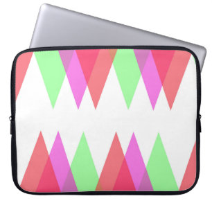 Capa Para Notebook Triângulos vermelhos e verdes