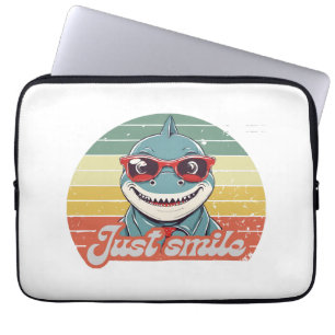 Capa Para Notebook Tubarão engraçado te convida a sorrir