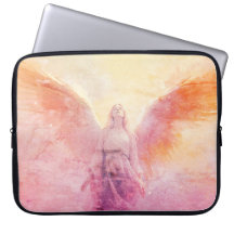 Um Anjo Pastel em uma Bolsa de Eletrônicos de 15"