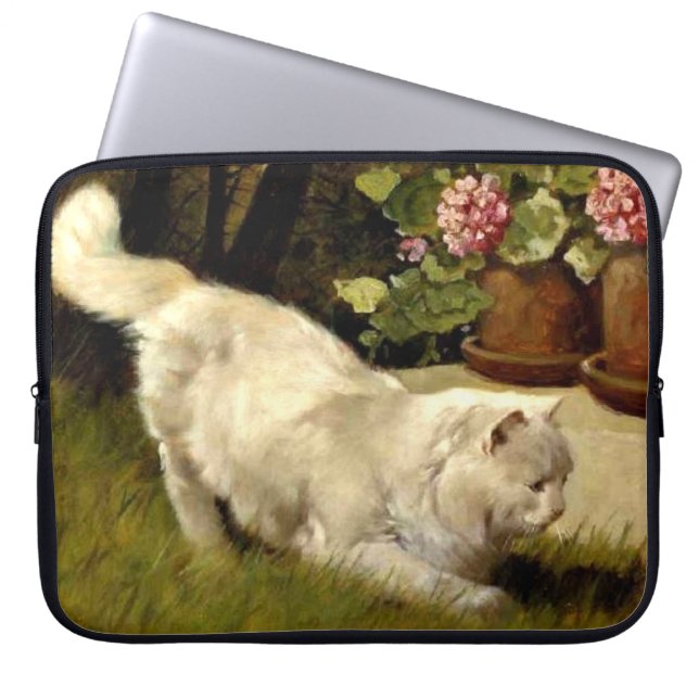 Capa Para Notebook Um Gato Persa Branco Observando uma Joaninha, (Frente)