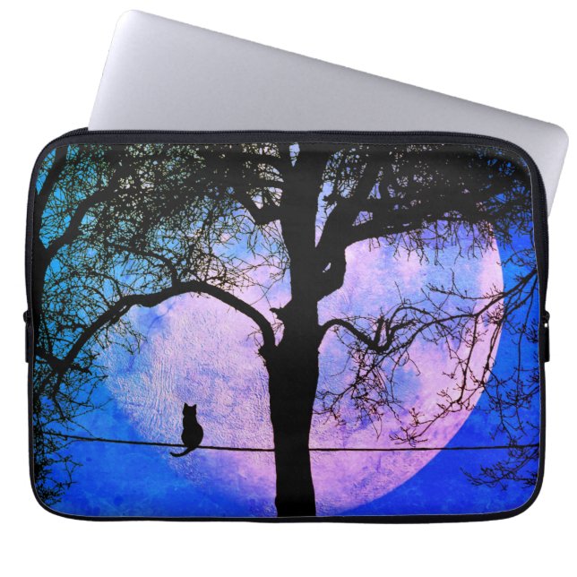 Capa Para Notebook Um gato preto em uma lua cheia de fio (Frente)
