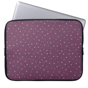 Capa Para Notebook Um padrão fofo moderno com triângulos. Mal-estar