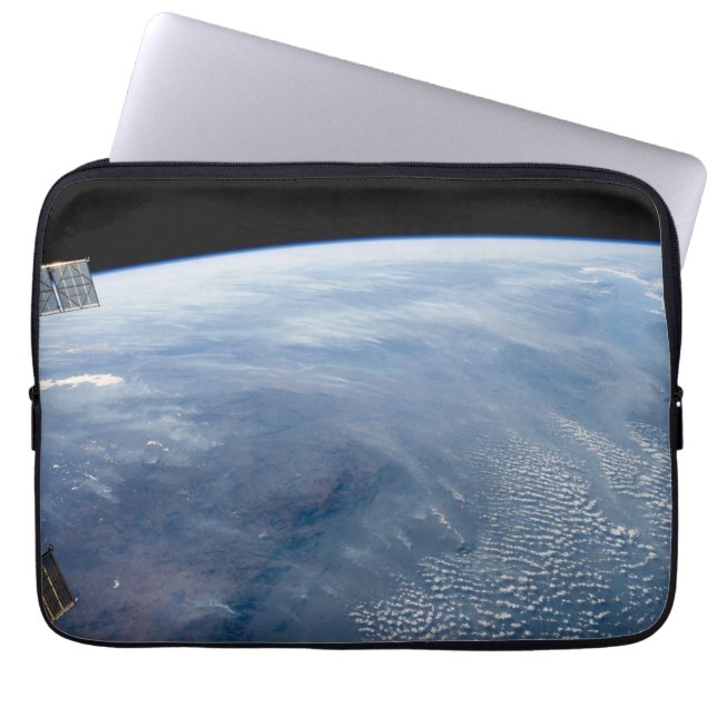 Capa Para Notebook Um Passeio De Fumaça Sobre A África Austral Tropic (Frente)