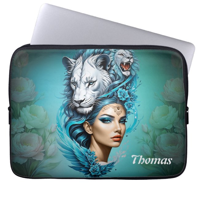 Capa Para Notebook Uma mulher cativante com uma cabeça majestosa de l (Frente)